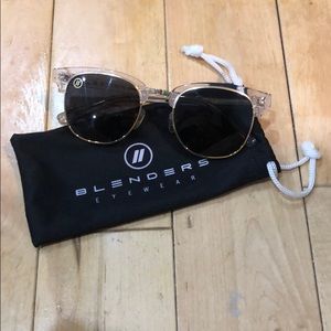 Blenders Sunglasses Polarized Modern Architect